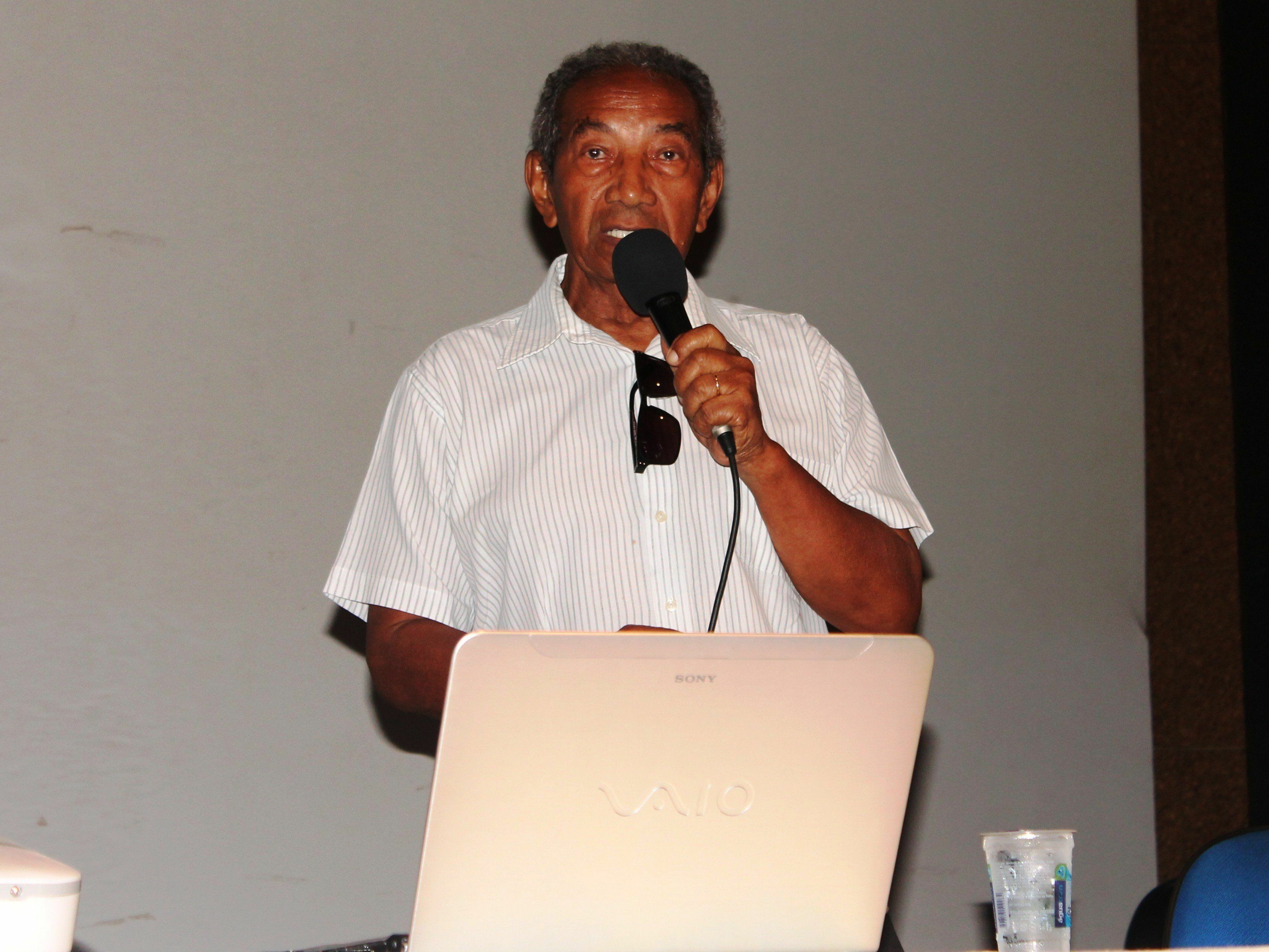 Prof. Dr. Antônio dos Santos
